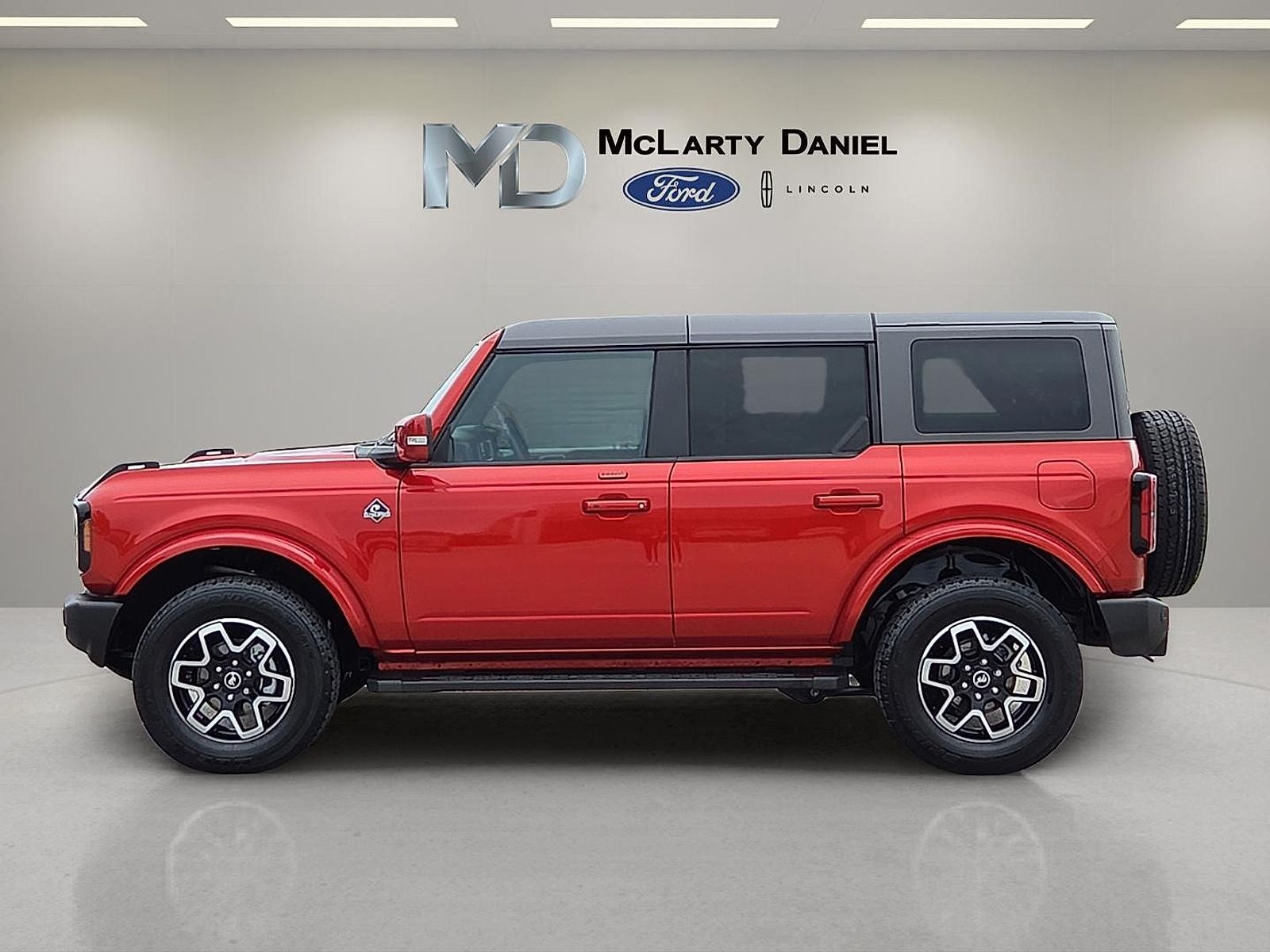 2023 Ford Bronco Outer Banks