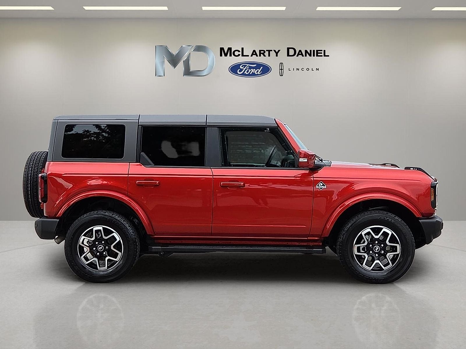 2023 Ford Bronco Outer Banks