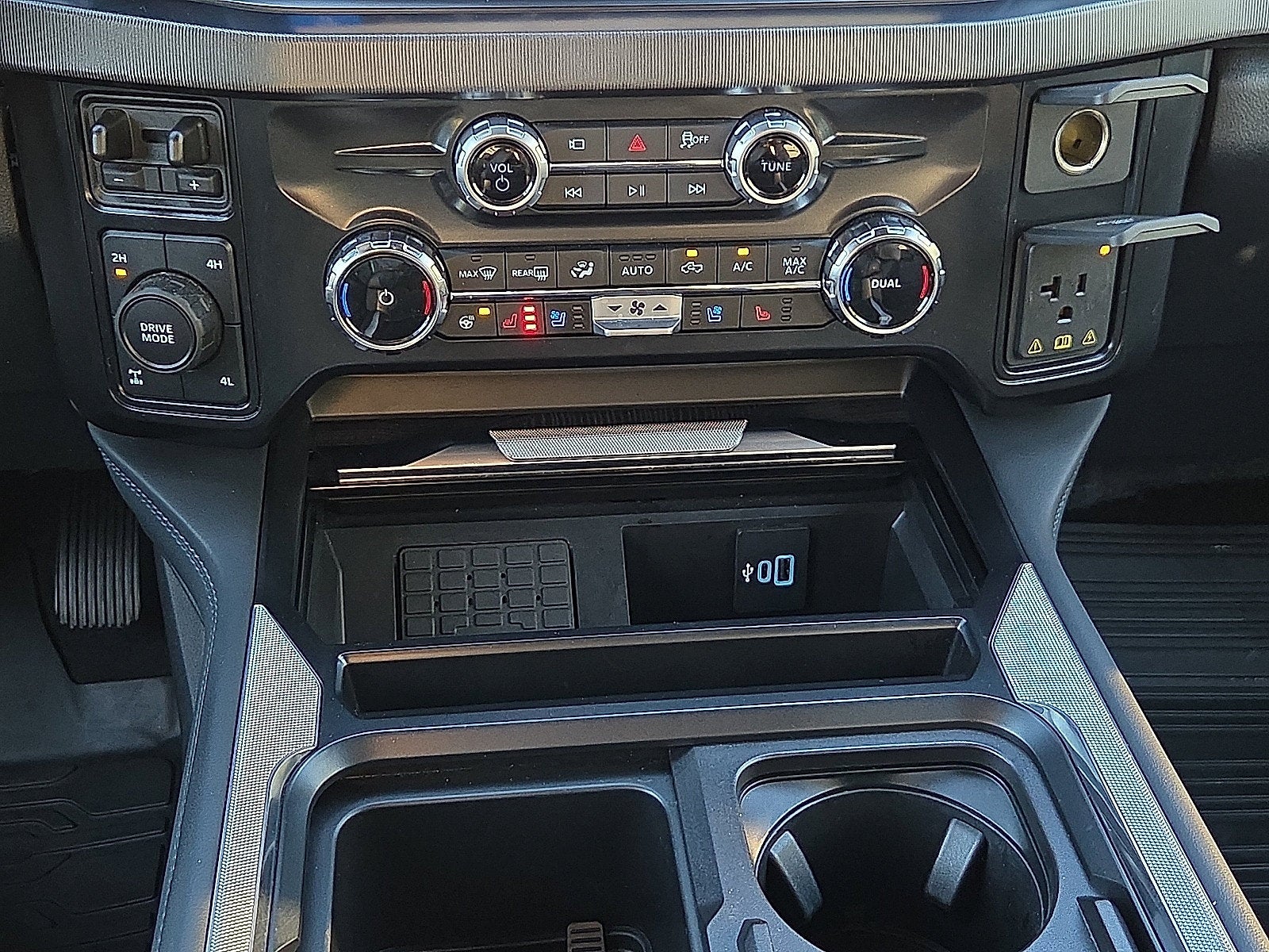 2025 Ford F-250SD Platinum