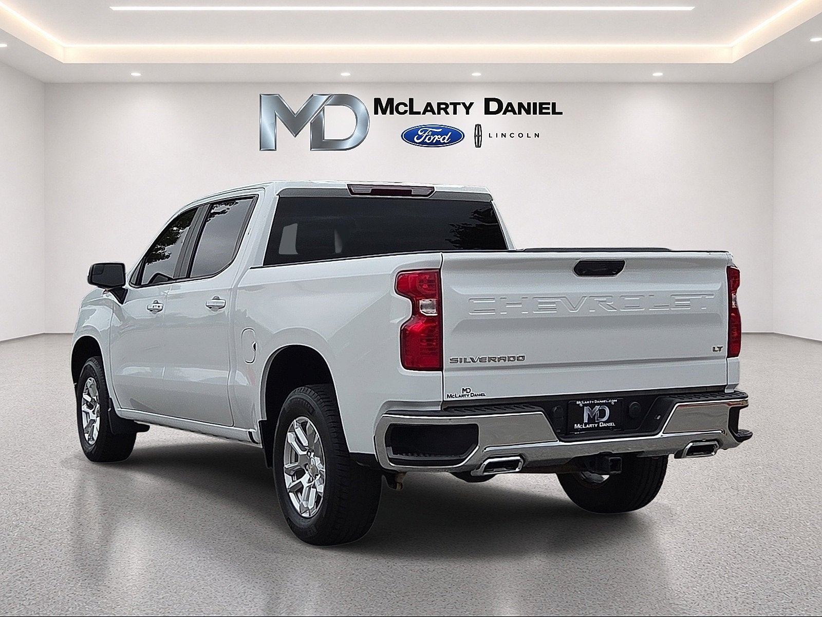 2024 Chevrolet Silverado 1500 LT LT1