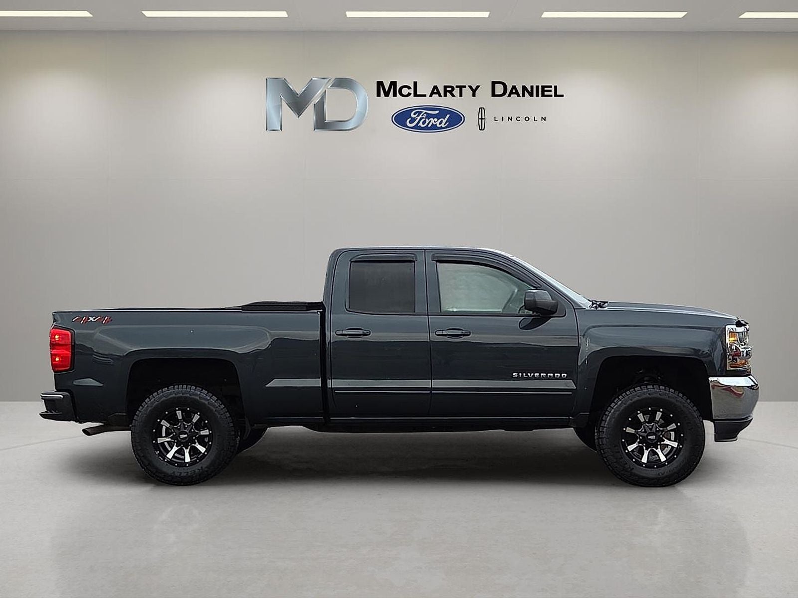 2018 Chevrolet Silverado 1500 LT LT1