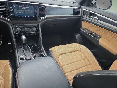 2022 Volkswagen Atlas Cross Sport 3.6L V6 SEL Premium R-Line