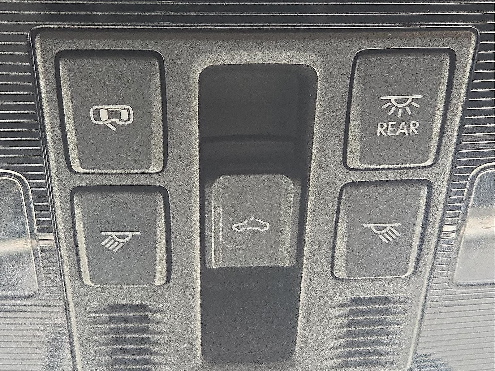 2022 Volkswagen Atlas Cross Sport 3.6L V6 SEL Premium R-Line