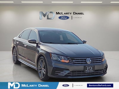 2017 Volkswagen Passat 1.8T R-Line