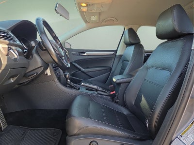 2017 Volkswagen Passat 1.8T R-Line