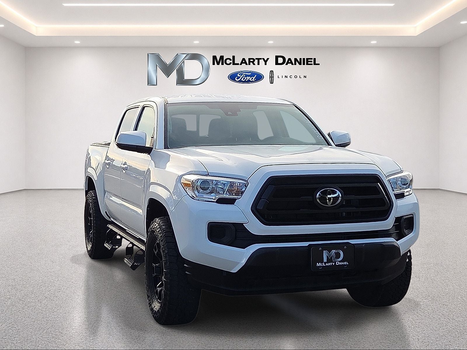 2022 Toyota Tacoma SR V6