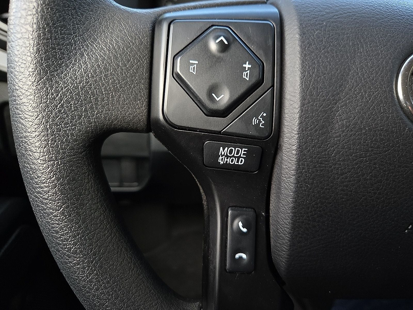 2022 Toyota Tacoma SR V6