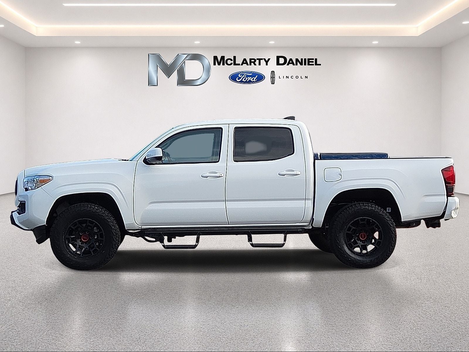 2022 Toyota Tacoma SR V6
