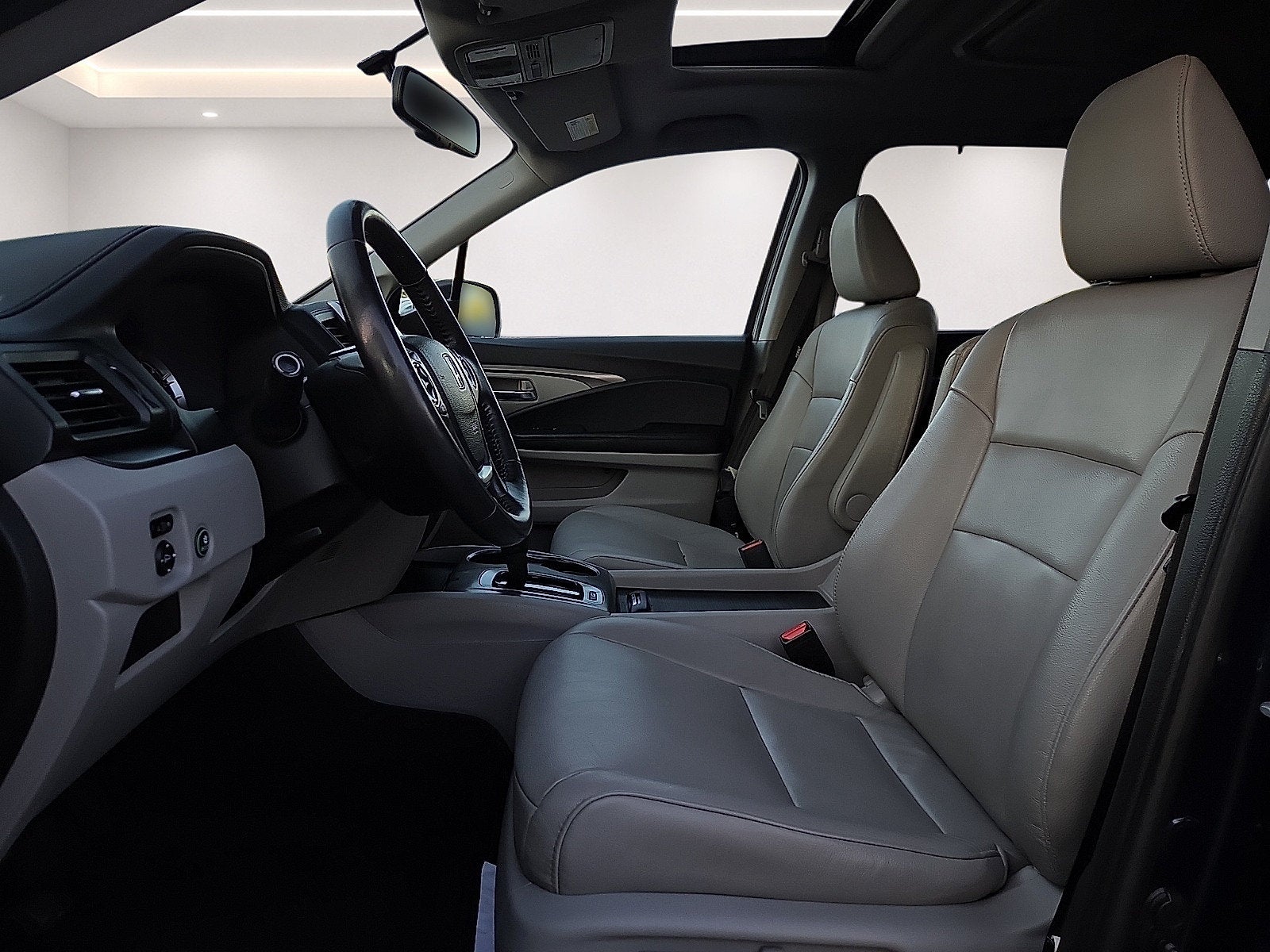 2017 Honda Pilot EX-L w/Rear Entertainment System
