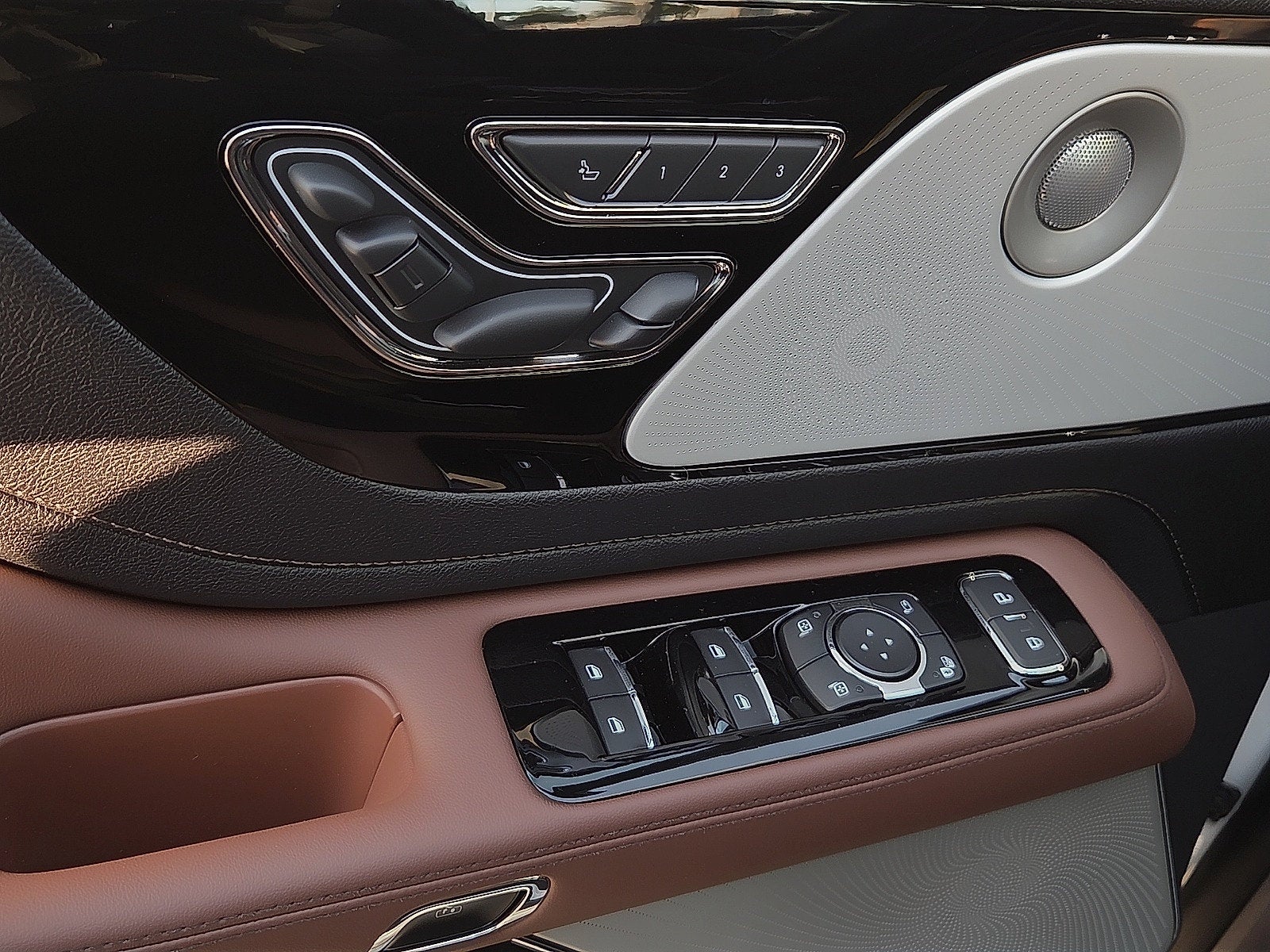 2027 Lincoln Aviator Reserve Premium