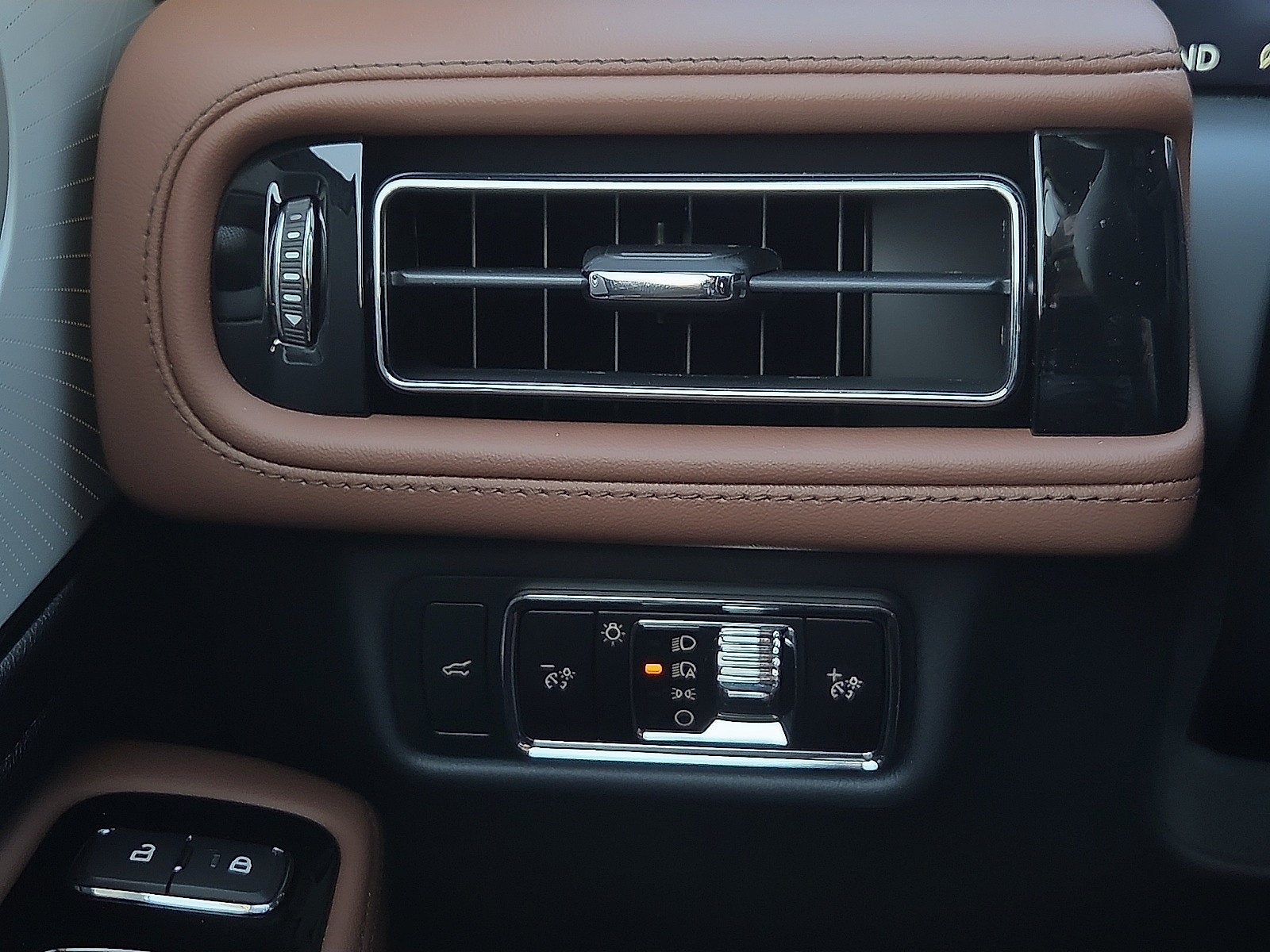 2027 Lincoln Aviator Reserve Premium