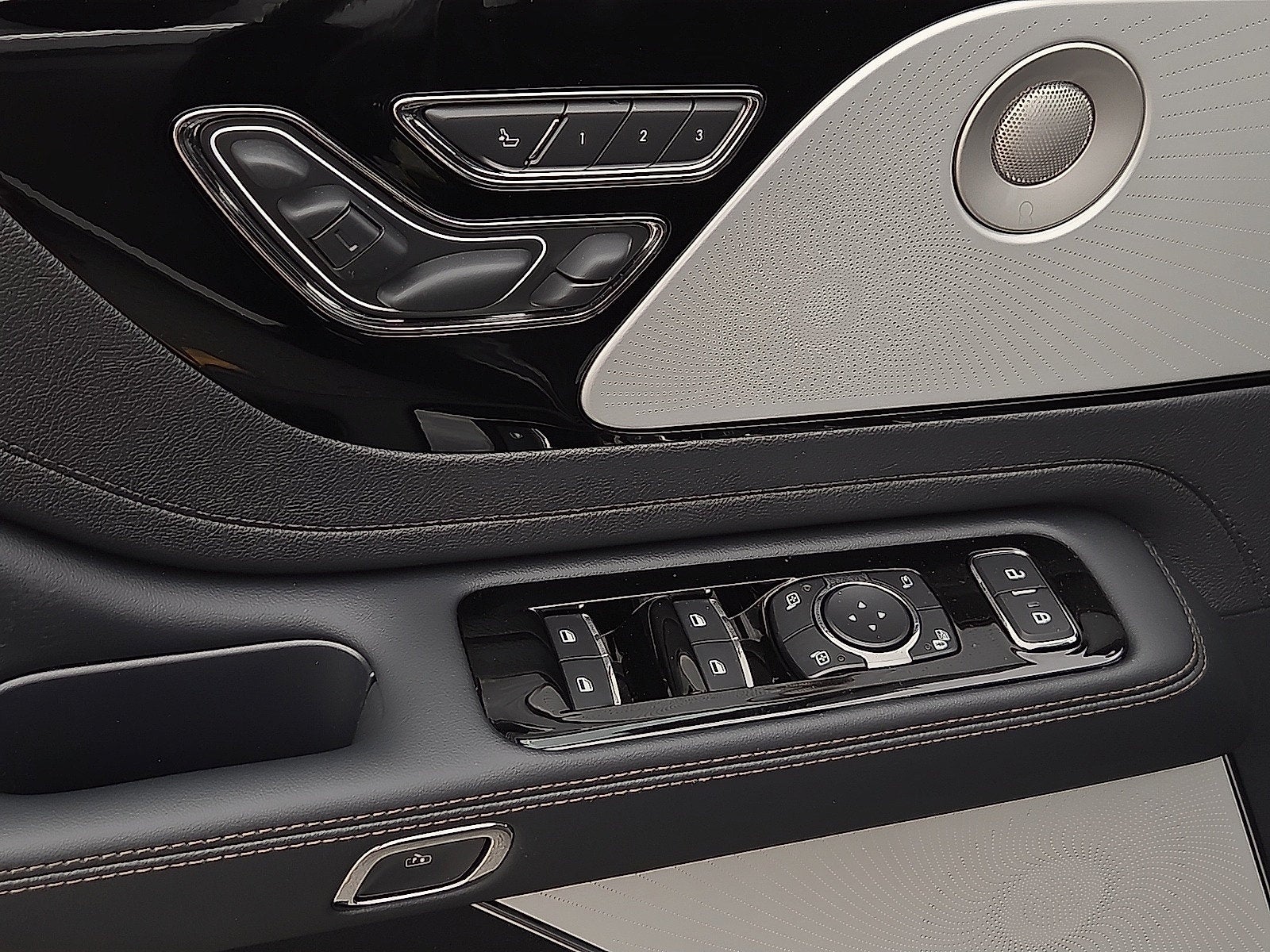 2027 Lincoln Aviator Reserve Premium