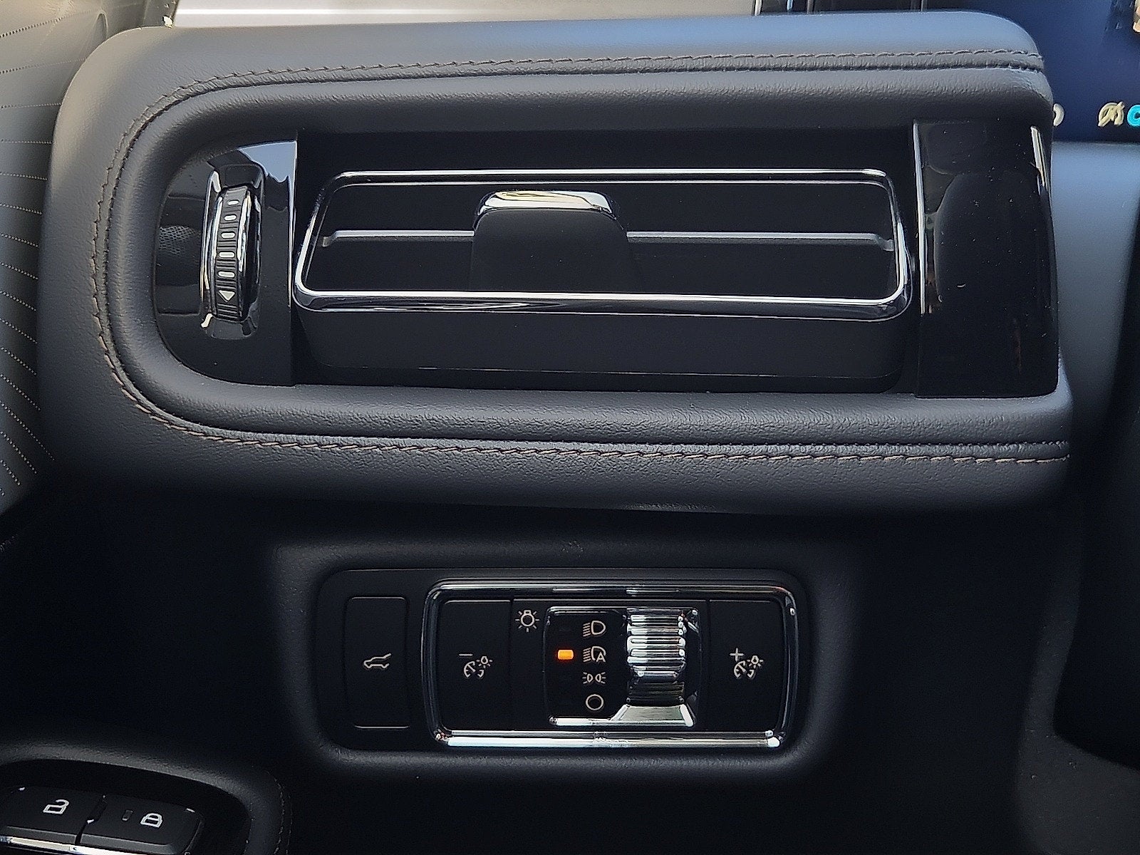 2027 Lincoln Aviator Reserve Premium