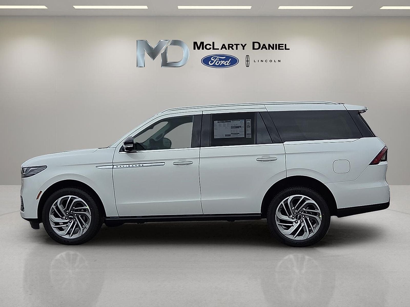 2025 Lincoln Navigator Reserve