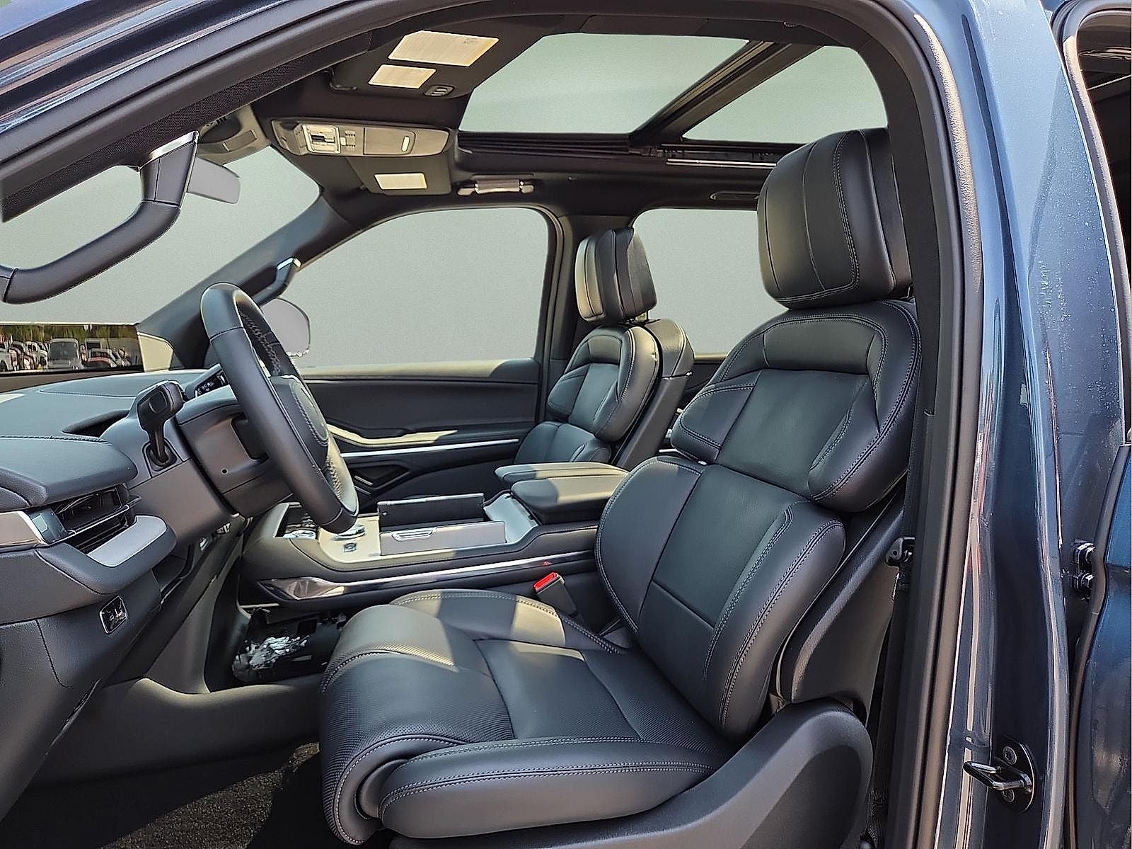 2027 Lincoln Navigator Reserve