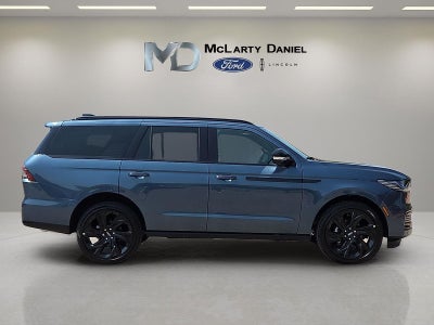 2027 Lincoln Navigator Reserve