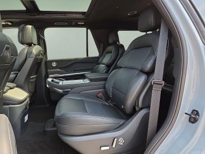 2027 Lincoln Navigator Reserve
