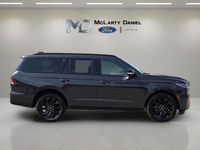 2027 Lincoln Navigator Reserve
