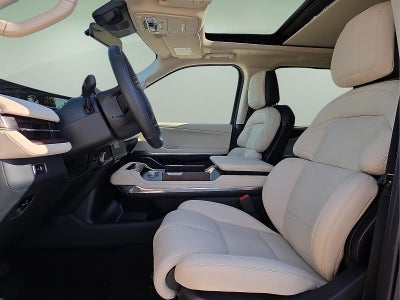 2027 Lincoln Navigator Reserve
