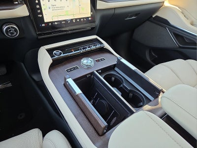 2027 Lincoln Navigator Reserve