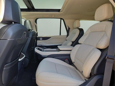 2027 Lincoln Navigator Reserve