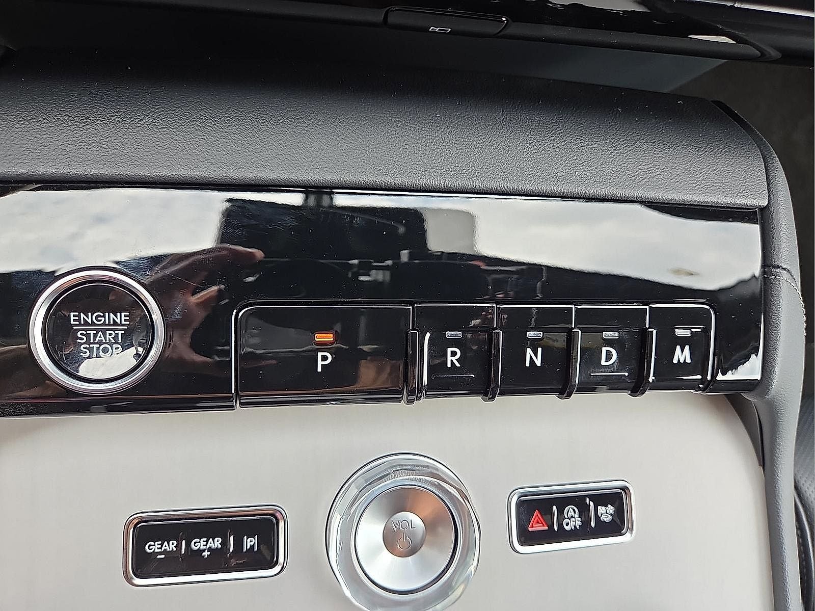 2027 Lincoln Navigator Reserve