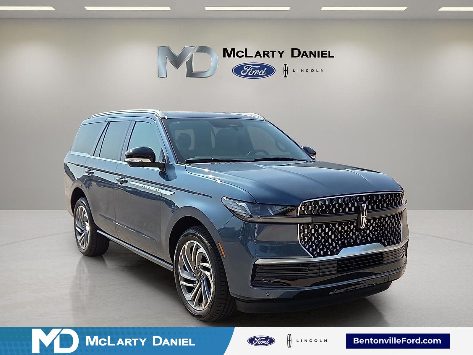 2027 Lincoln Navigator Reserve