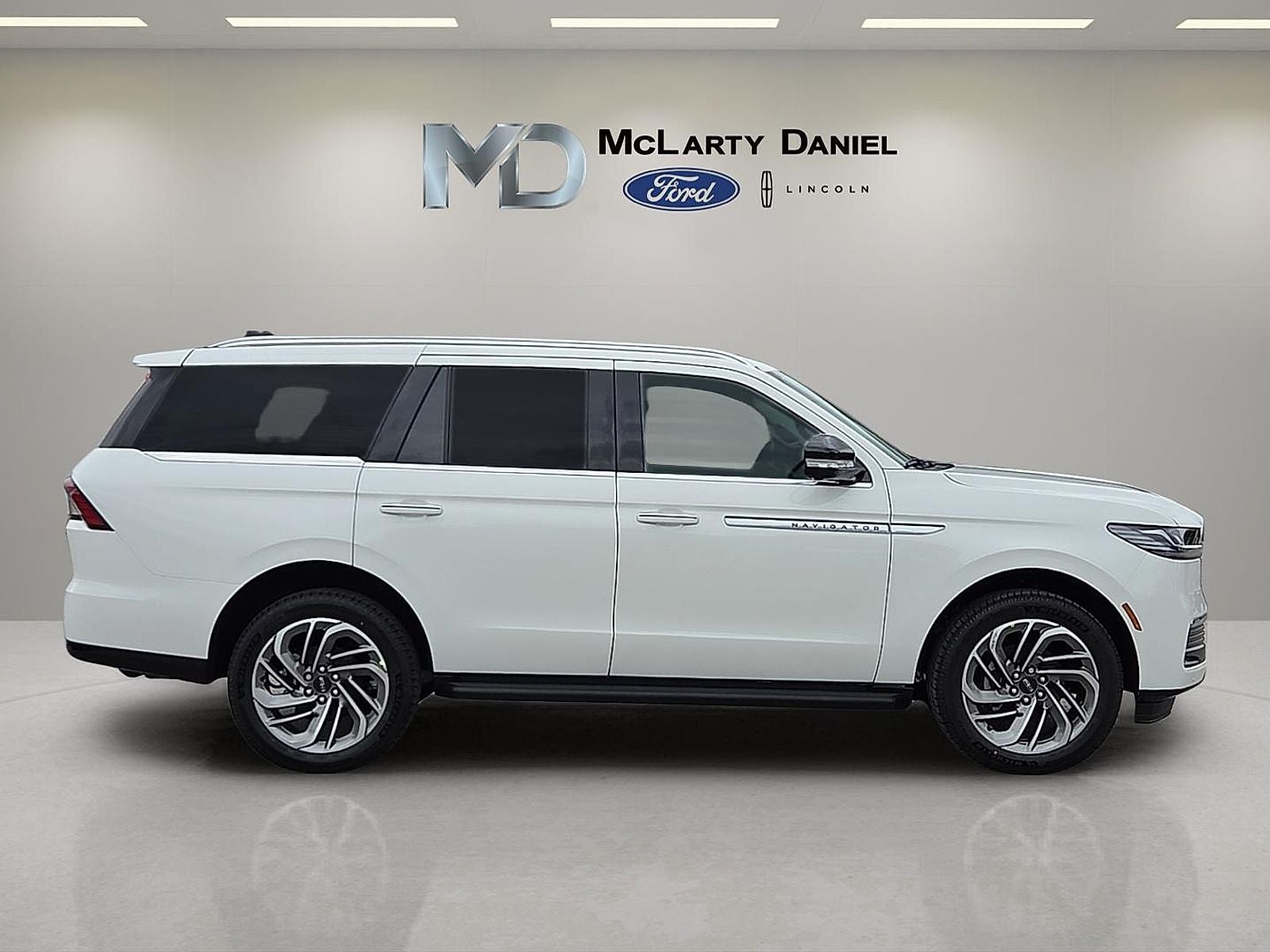 2026 Lincoln Navigator Premiere