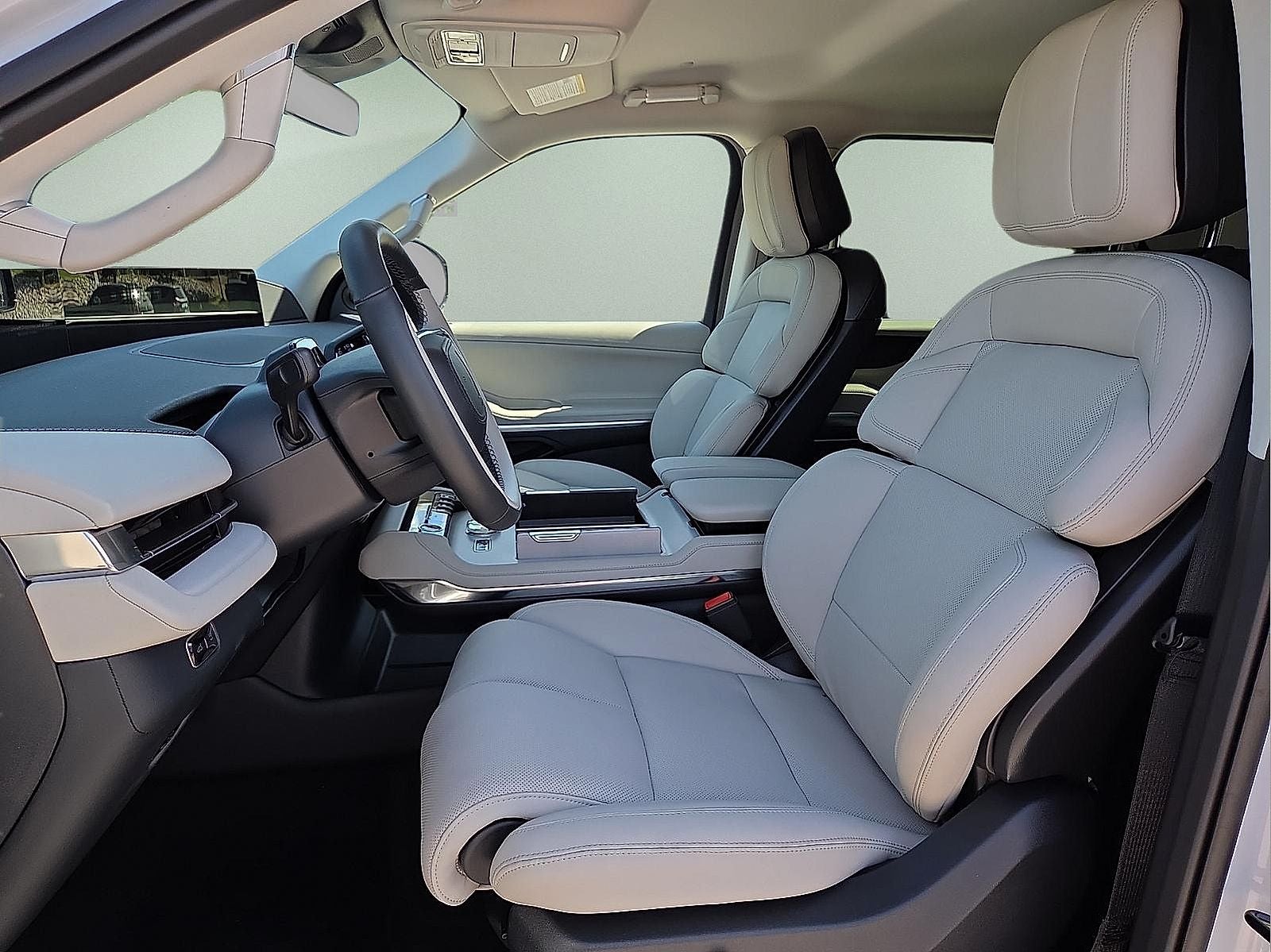 2026 Lincoln Navigator Premiere