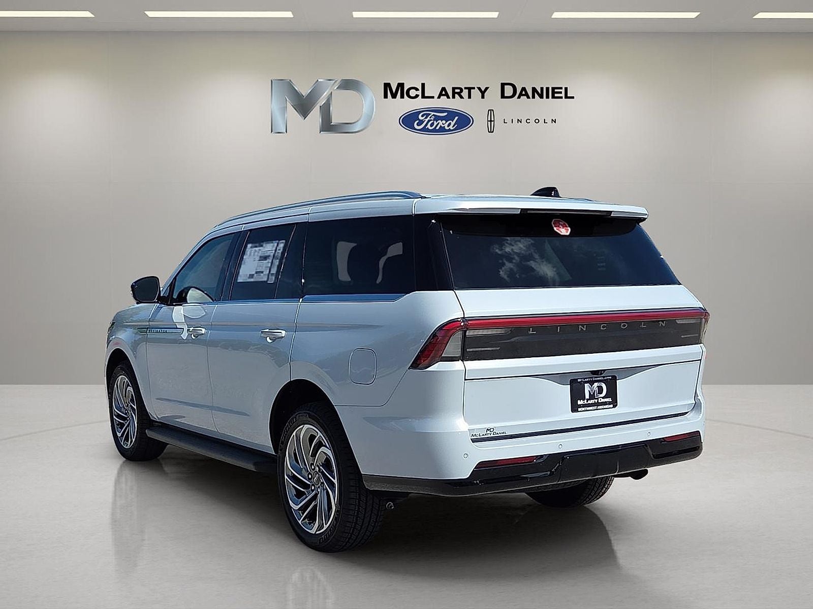 2026 Lincoln Navigator Premiere