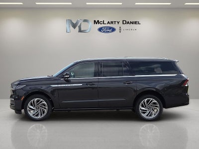 2027 Lincoln Navigator L Reserve