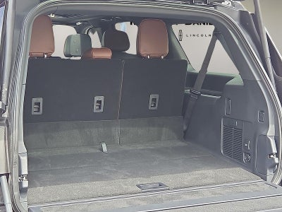 2027 Lincoln Navigator L Reserve