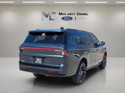 2026 Lincoln Navigator L Reserve