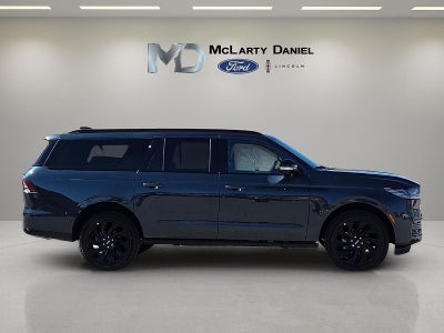 2026 Lincoln Navigator L Reserve