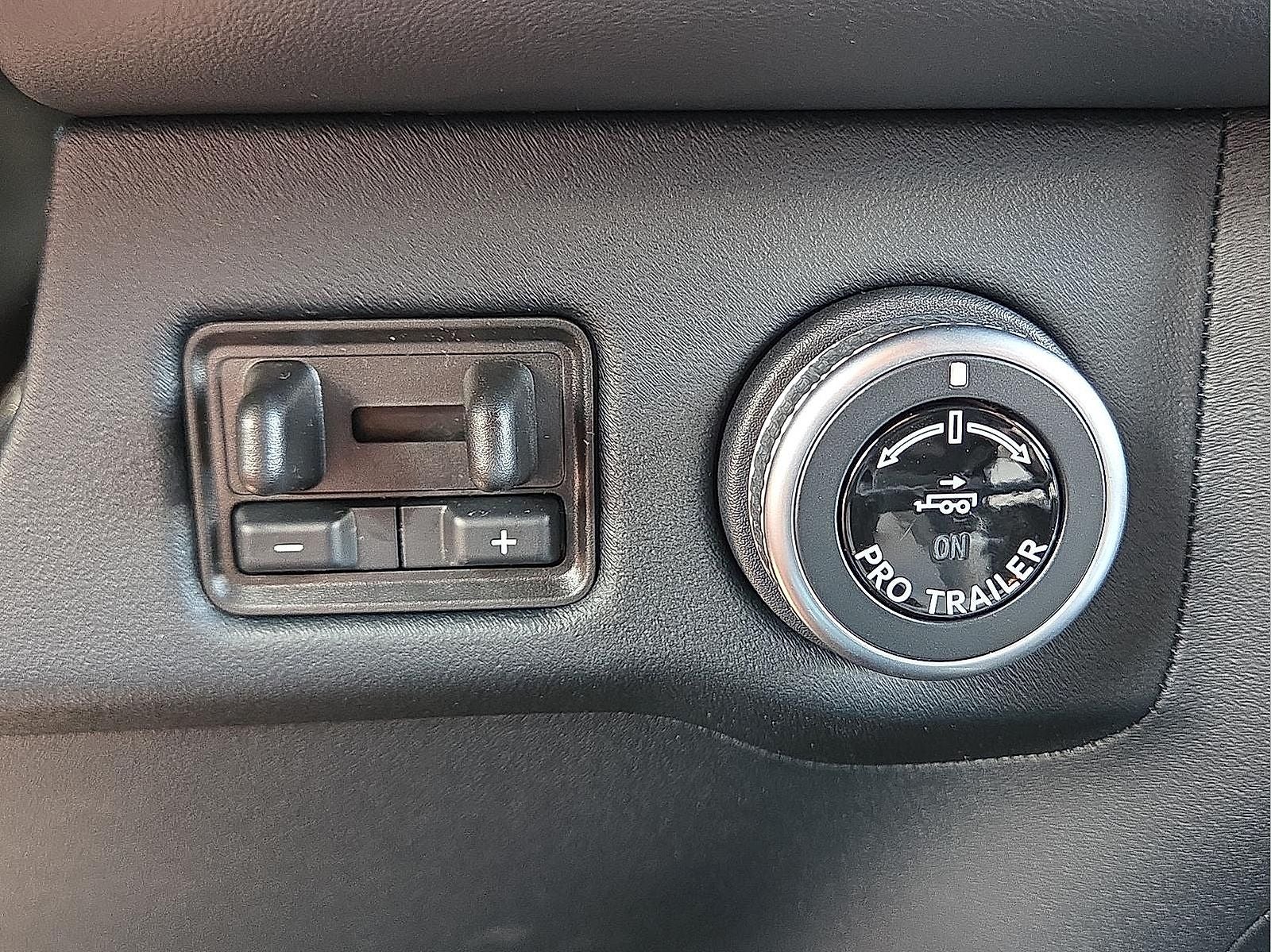 2027 Lincoln Navigator L Reserve
