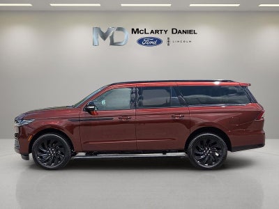 2027 Lincoln Navigator L Reserve