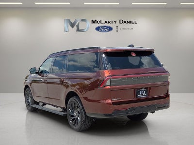 2027 Lincoln Navigator L Reserve