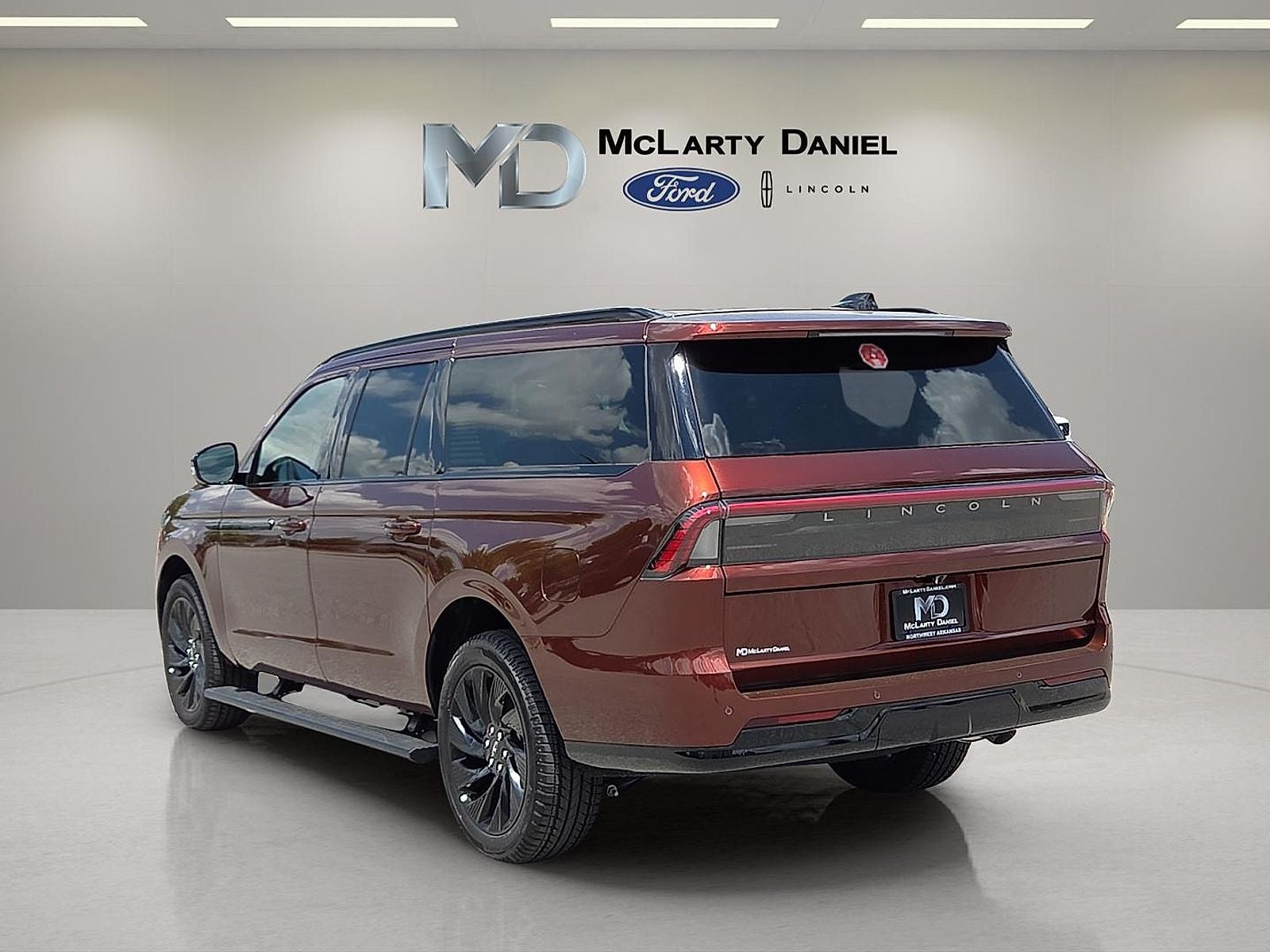 2027 Lincoln Navigator L Reserve