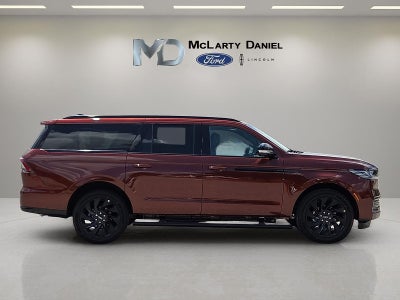2027 Lincoln Navigator L Reserve
