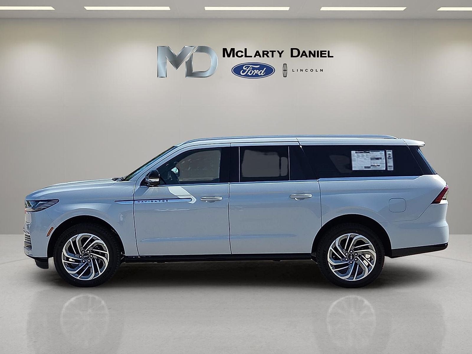 2026 Lincoln Navigator L Reserve