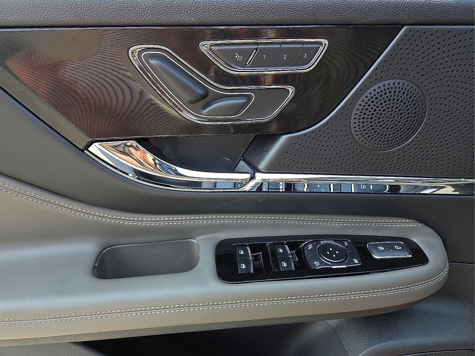 2025 Lincoln Corsair Plug-In Hybrid Grand Touring