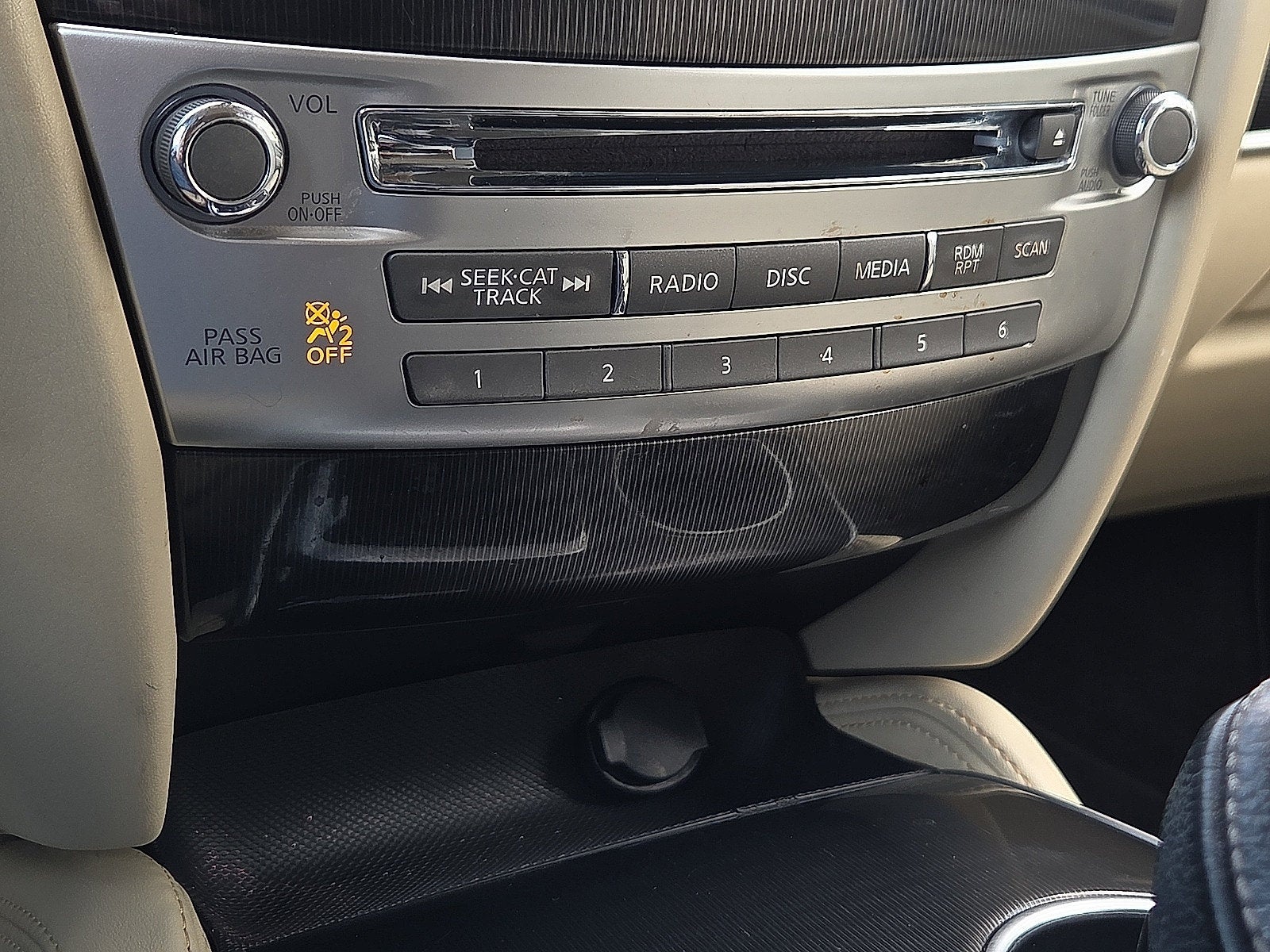 2017 INFINITI QX60 Base