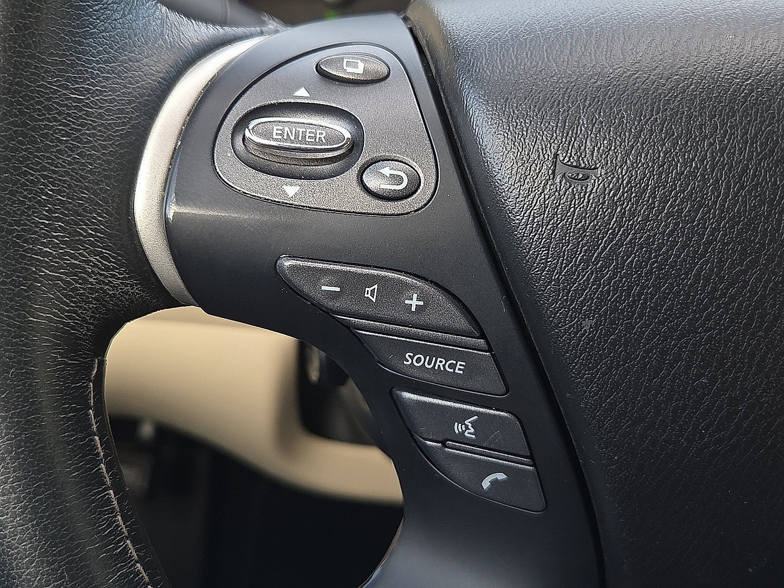 2017 INFINITI QX60 Base