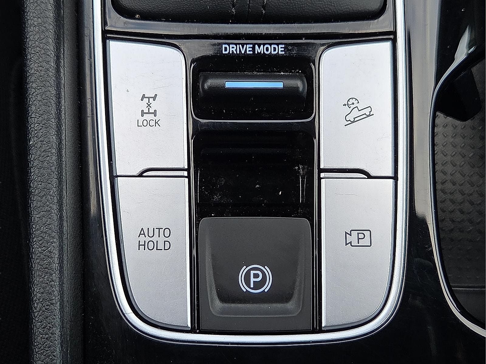 2025 Hyundai Santa Cruz SE