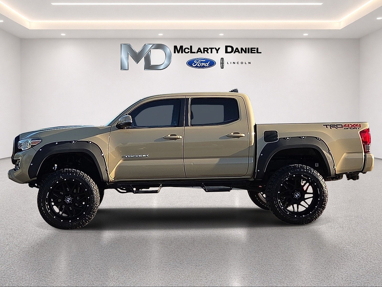 2017 Toyota Tacoma TRD Sport