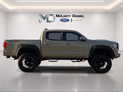 2017 Toyota Tacoma TRD Sport
