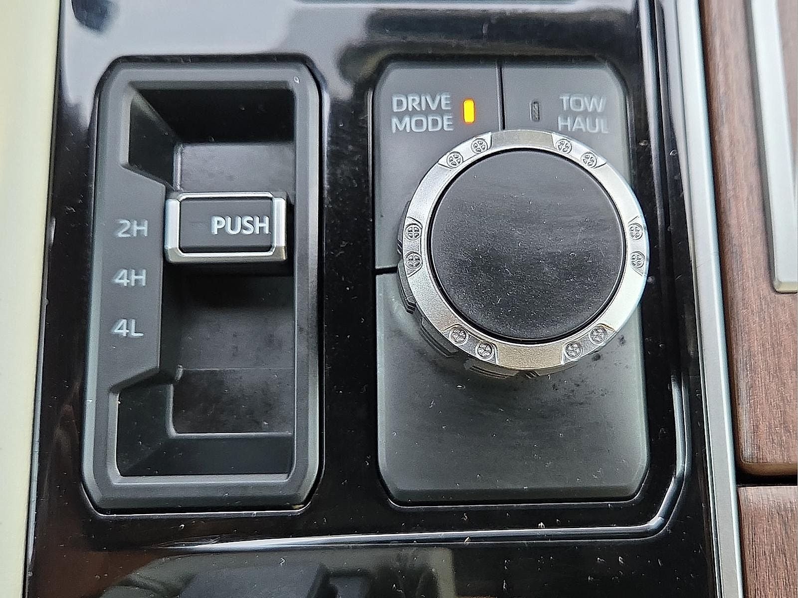 2022 Toyota Tundra Hybrid Capstone