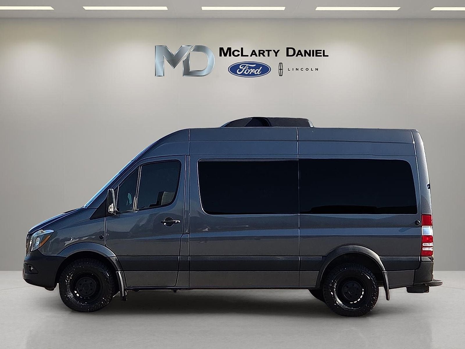 2018 Mercedes-Benz Sprinter 2500 Passenger 144 WB