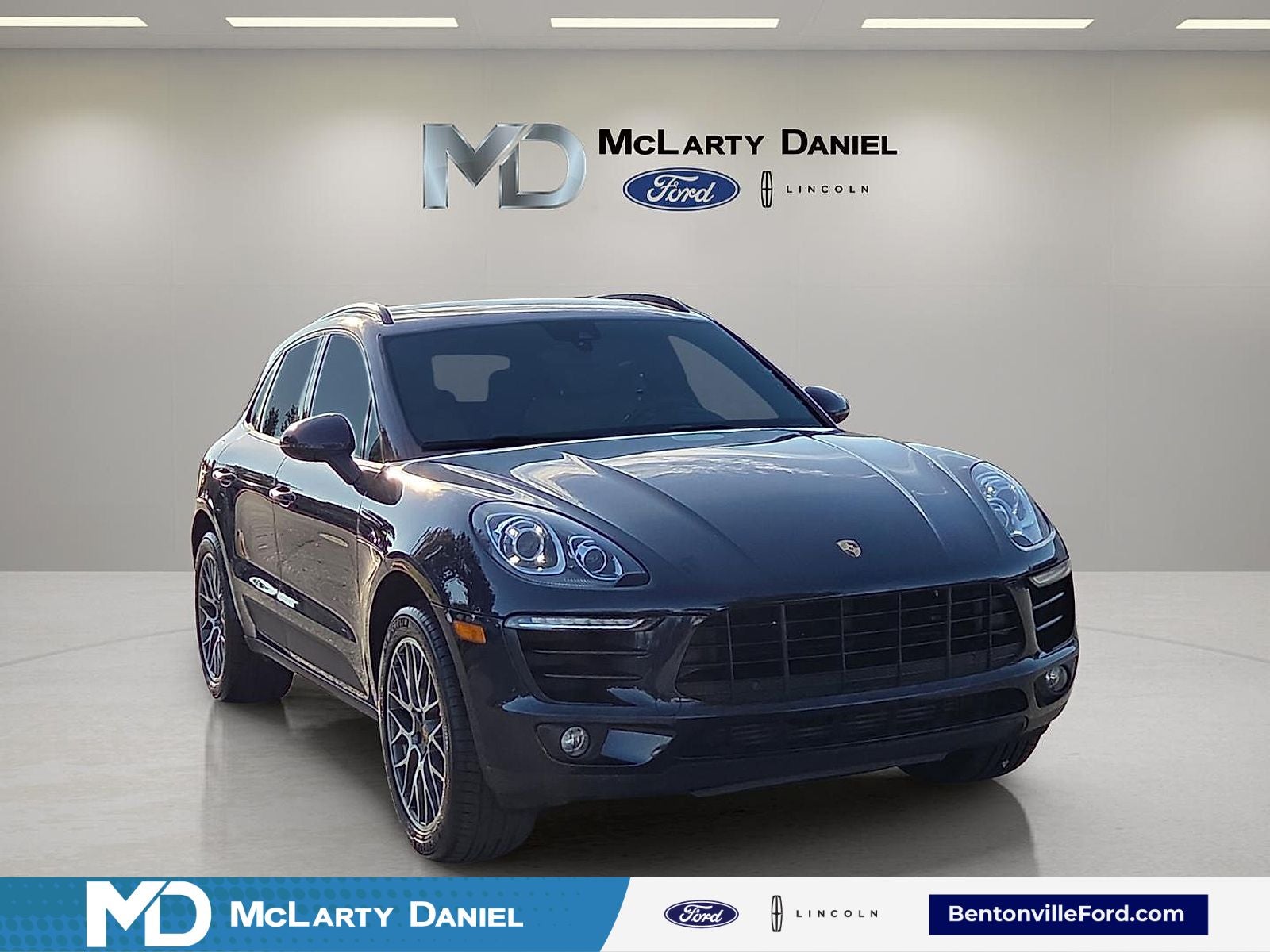 2018 Porsche Macan Base