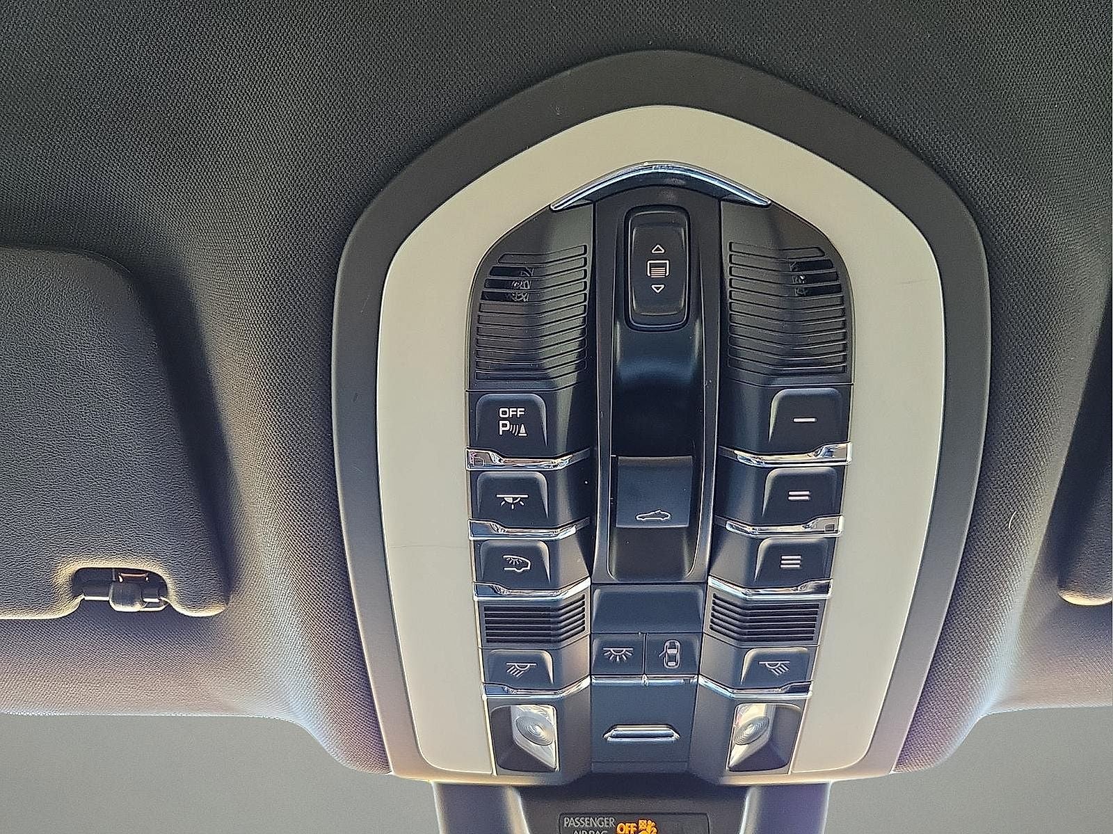 2018 Porsche Macan Base